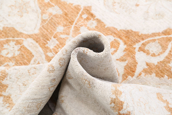 Ariana 8’ 8″ x 12’ 9″ - No. AV37099 - ALRUG Rug Store