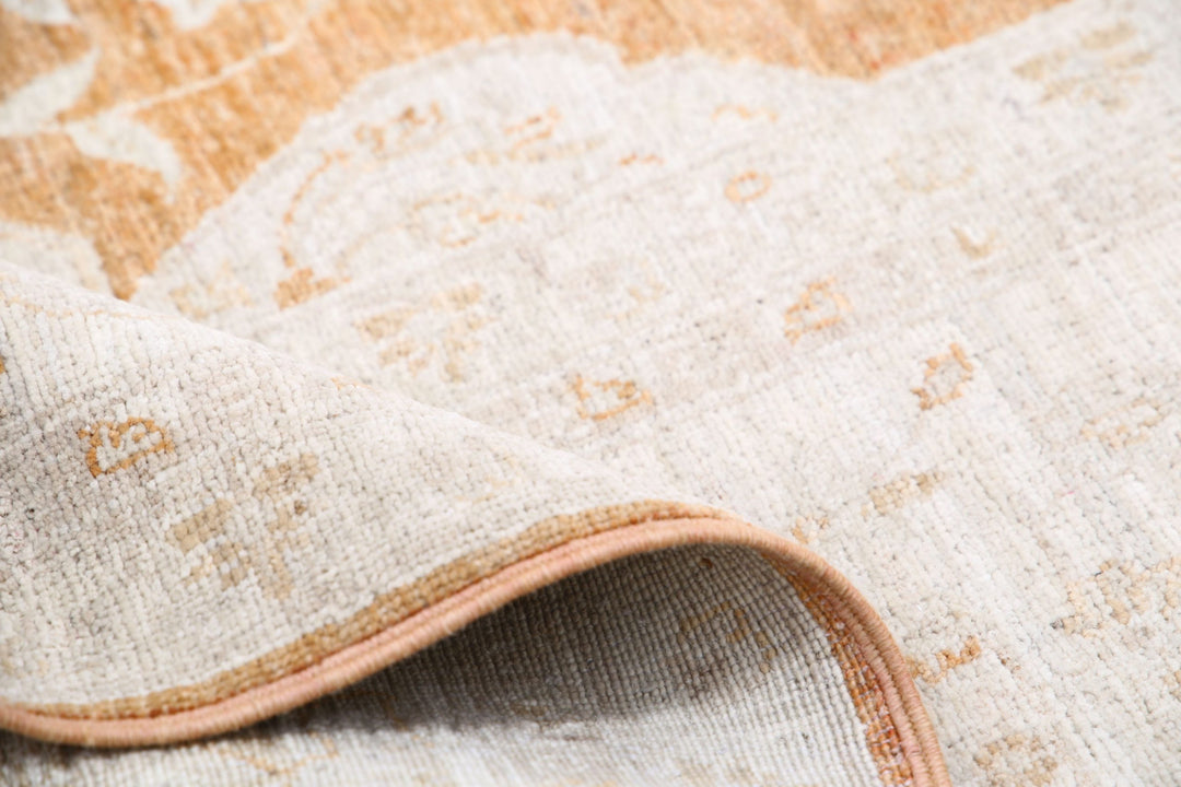 Ariana 8’ 8″ x 12’ 9″ - No. AV37099 - ALRUG Rug Store