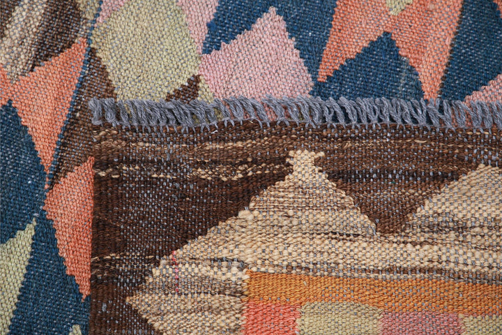 Kilim 5’ 5″ x 7’ 11” - No. AV65195 - ALRUG Rug Store