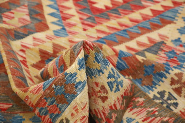 Kilim 5’ 2″ x 6’ 8″ - No. AV62370 - ALRUG Rug Store