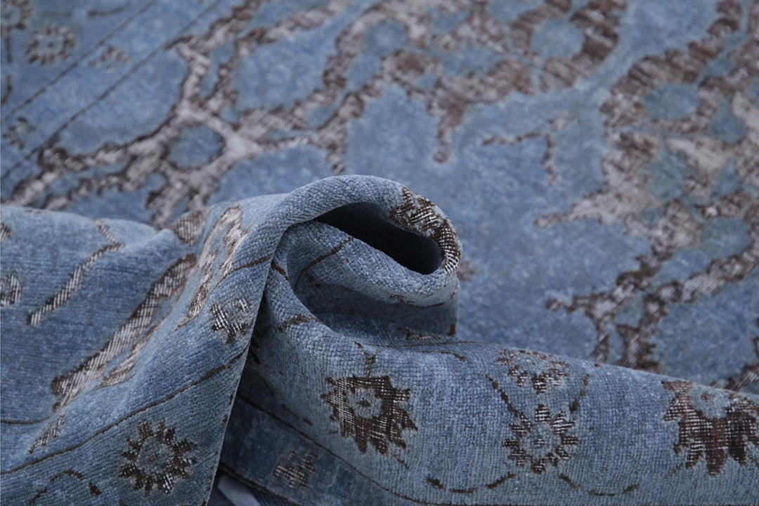 Onyx 4’ 1″ x 6’ 1″ - No. AV73402 - ALRUG Rug Store