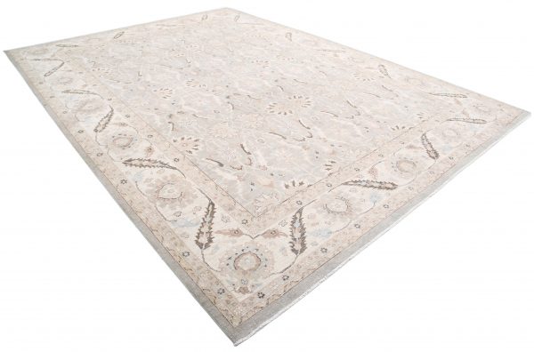Grey Pakistani Tabriz Rug 10' 3" x 13' 10" Hand-Knotted detail