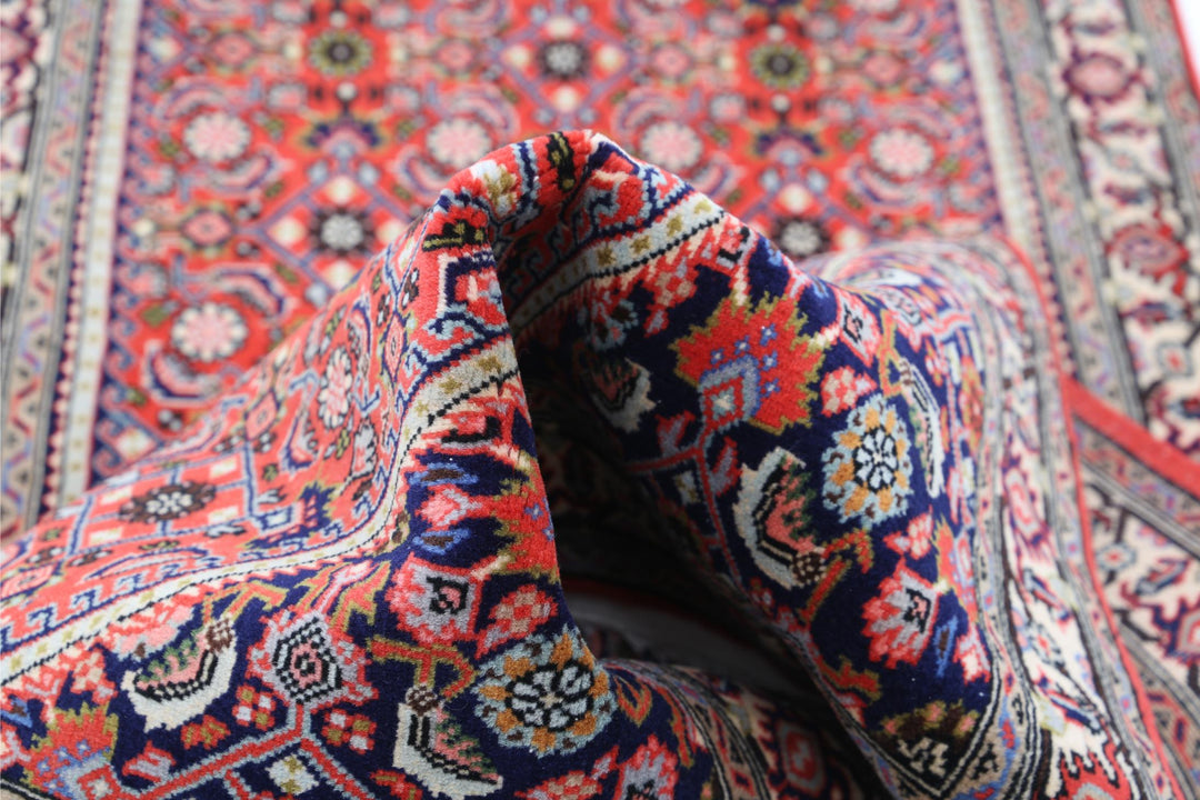 Bijar 2’ 5″ x 9’ 7″ - No. AV80709 - ALRUG Rug Store