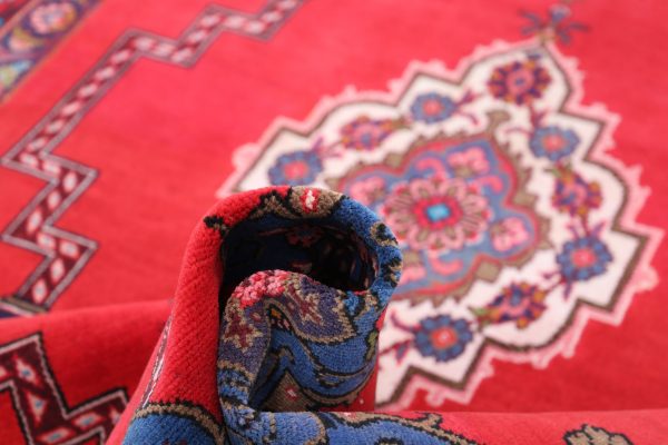 Hamadan 4’ 10” x 9’ 0″ - No. AV14552