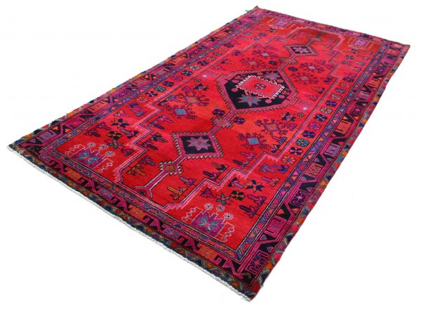 Hamadan 4’ 10” x 8’ 9″ - No. AV88553