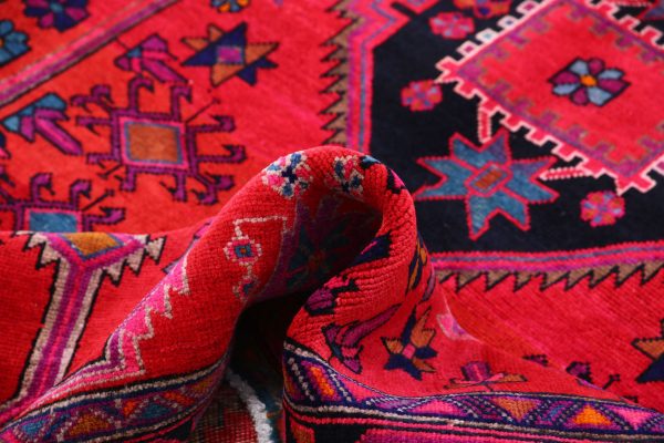 Hamadan 4’ 10” x 8’ 9″ - No. AV88553