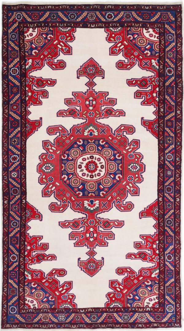 Hamadan 4’ 9″ x 8’ 11” - No. AV18786