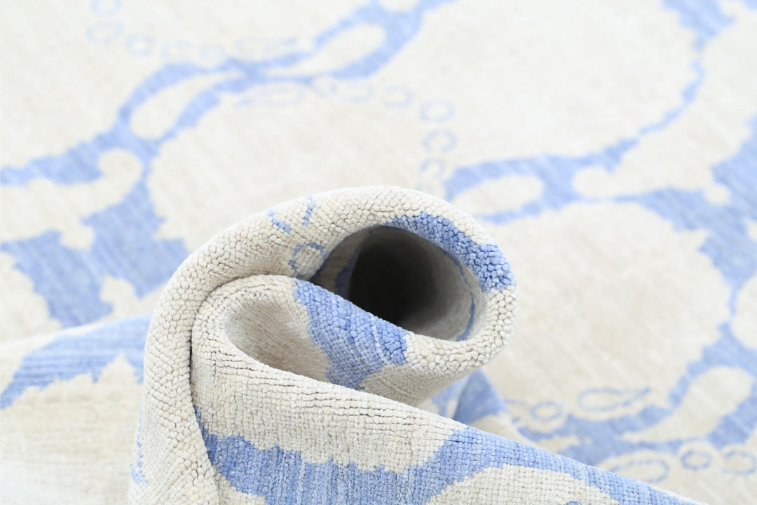 Artemix 8’ 10” x 11’ 5″ - No. AV51807 - ALRUG Rug Store