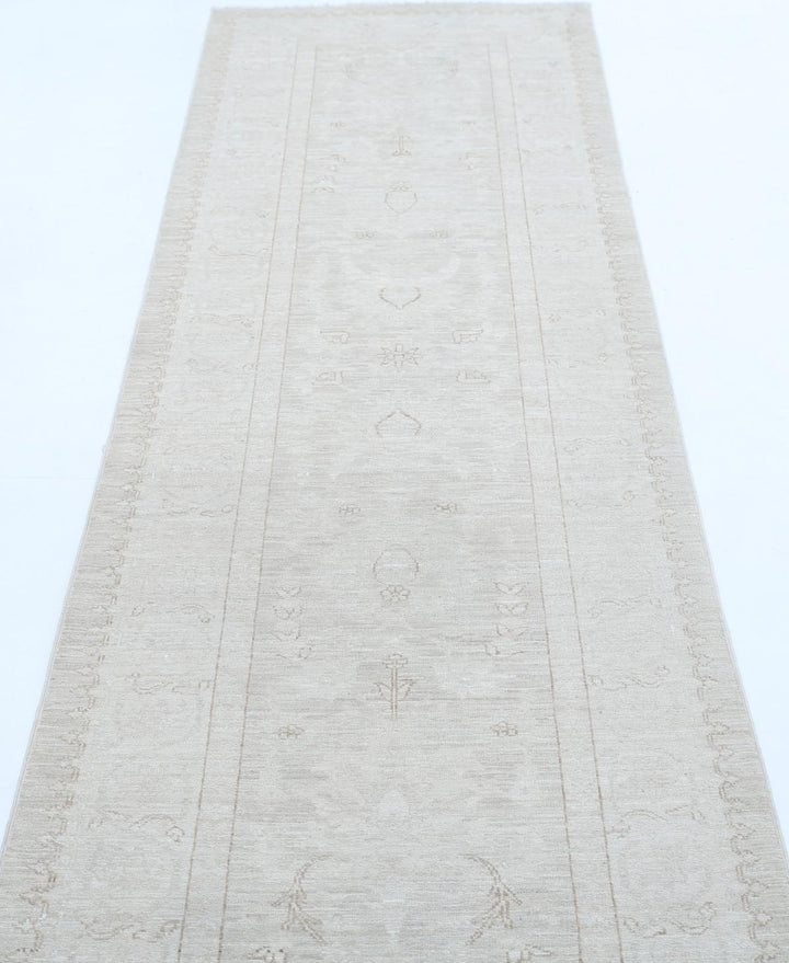 Serenity 2’ 6″ x 8’ 10” - No. AV30502 - ALRUG Rug Store