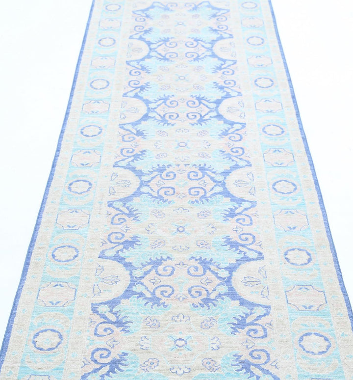 Serenity 2’ 7″ x 9’ 6″ - No. AV45900 - ALRUG Rug Store