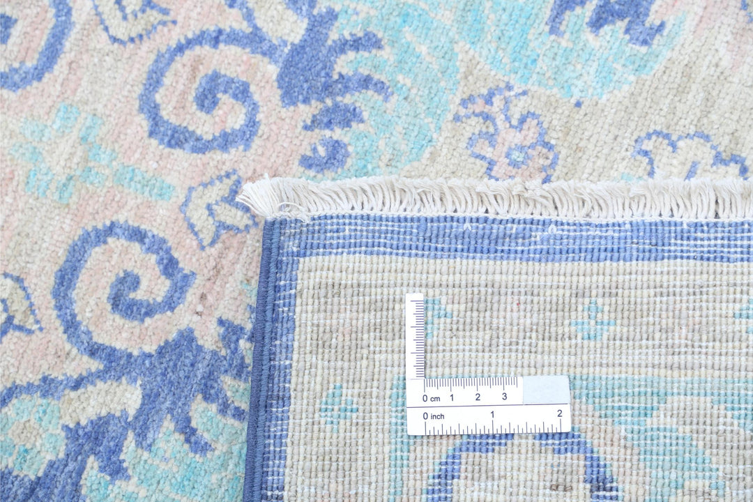 Serenity 2’ 7″ x 9’ 6″ - No. AV45900 - ALRUG Rug Store