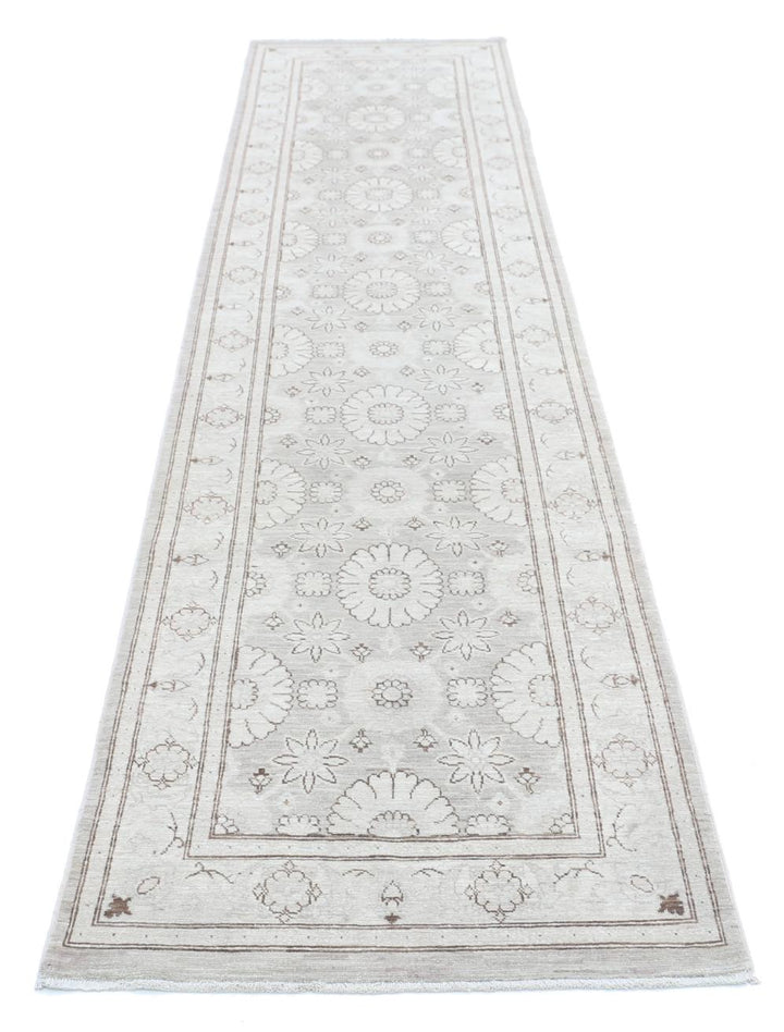 Serenity 2’ 8″ x 11’ 2″ - No. AV47536 - ALRUG Rug Store