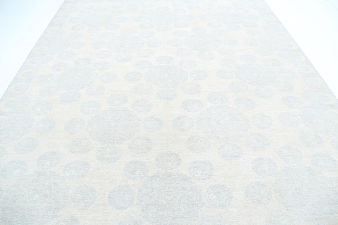 Serenity 8’ 11” x 11’ 7″ - No. AV36989 - ALRUG Rug Store