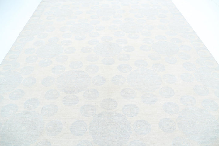 Serenity 8’ 11” x 11’ 7″ - No. AV36989 - ALRUG Rug Store