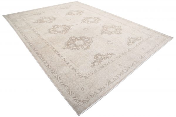 Serenity 9’ 8″ x 12’ 9″ - No. AV82523