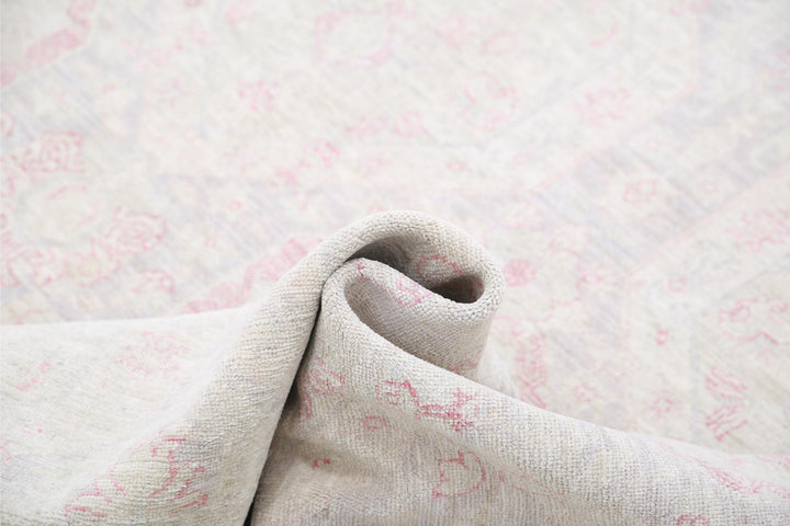 Artemix 8’ 0″ x 10’ 0″ - No. AV89420 - ALRUG Rug Store