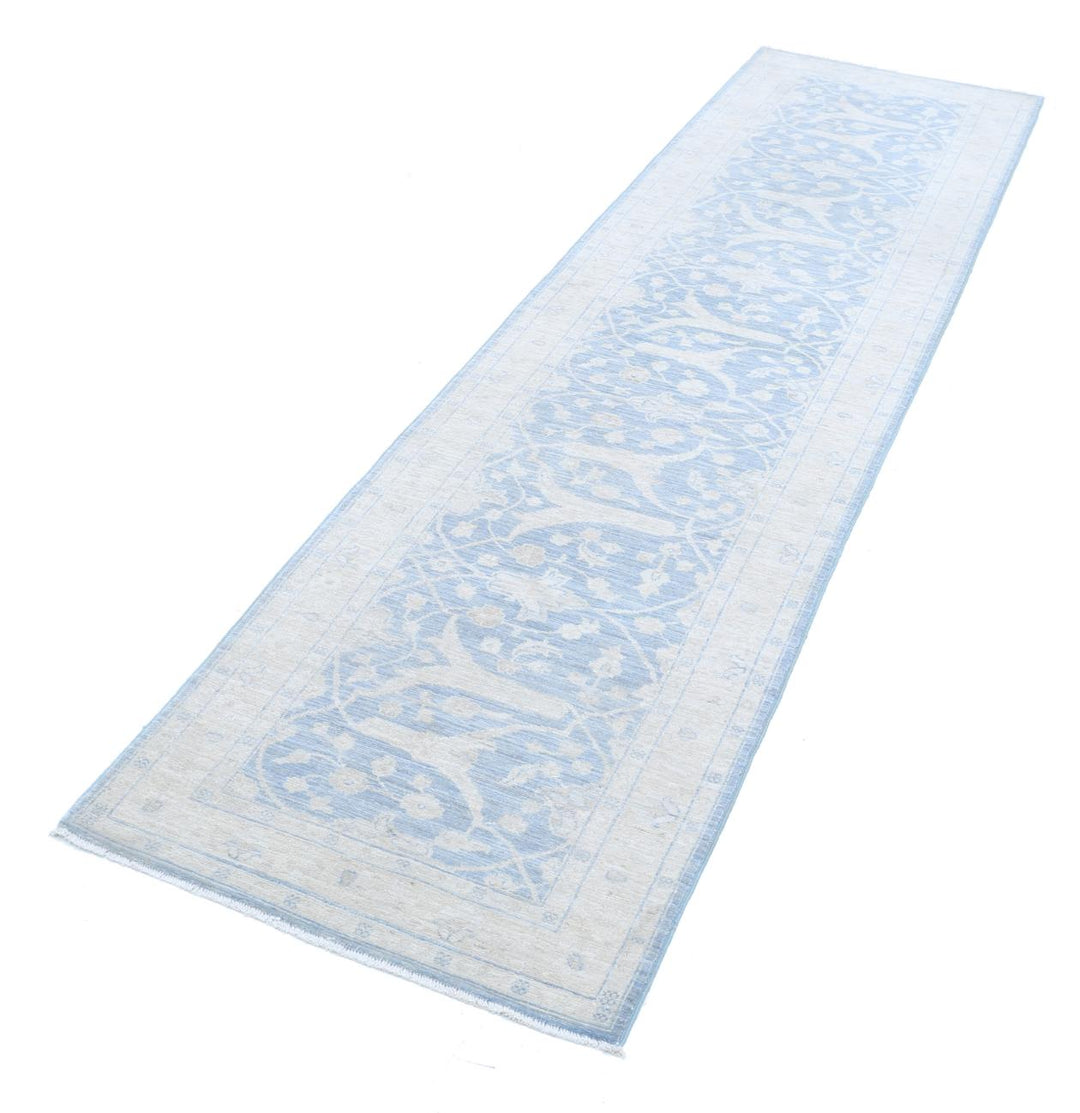 Serenity 2’ 5″ x 9’ 6″ - No. AV85895 - ALRUG Rug Store