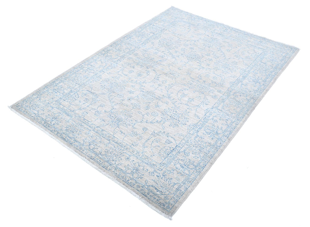 Serenity 4’ 1″ x 5’ 10” - No. AV54177 - ALRUG Rug Store