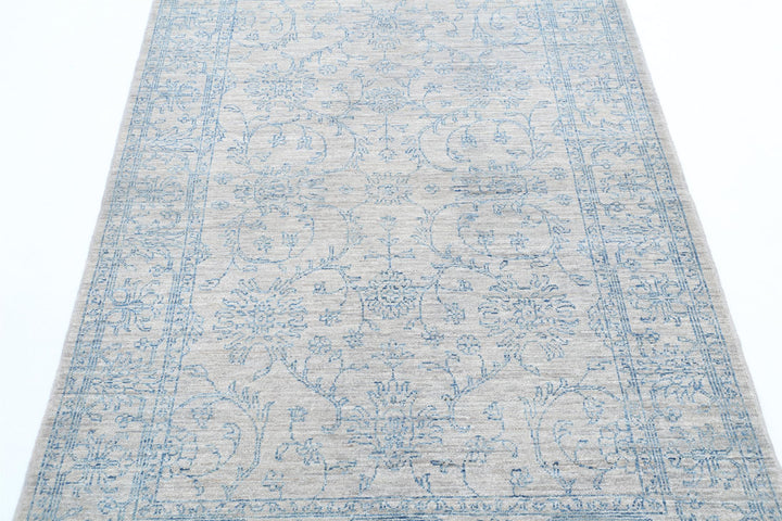 Serenity 4’ 1″ x 5’ 10” - No. AV54177 - ALRUG Rug Store