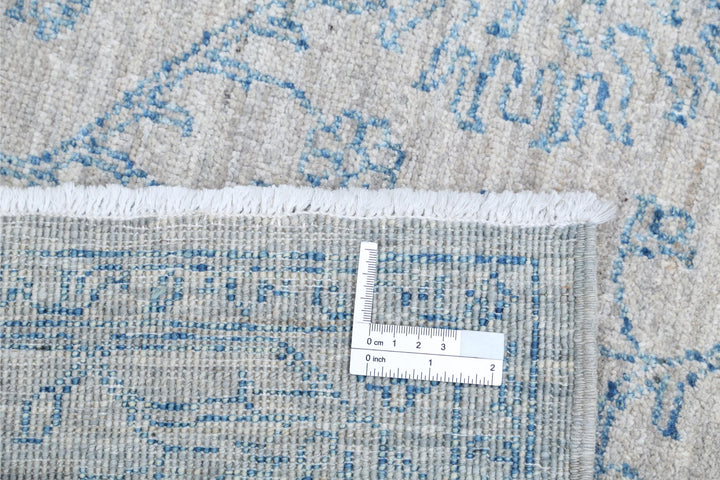 Serenity 4’ 1″ x 5’ 10” - No. AV54177 - ALRUG Rug Store