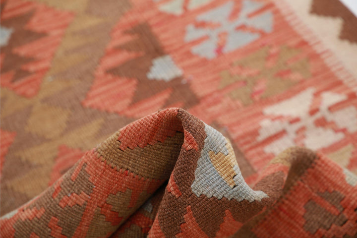 Kilim 2’ 5″ x 4’ 4″ - No. AV78730 - ALRUG Rug Store