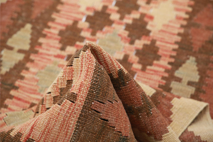 Kilim 1’ 10” x 5’ 10” - No. AV66116 - ALRUG Rug Store