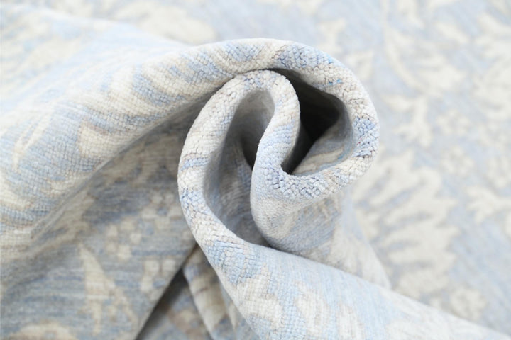 Artemix 8’ 2″ x 9’ 8″ - No. AV87970 - ALRUG Rug Store