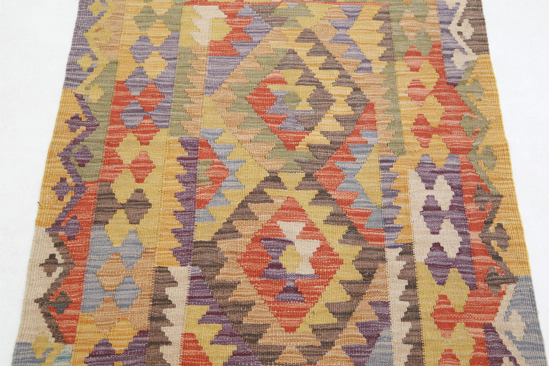 Kilim 2’ 9″ x 4’ 1″ - No. AV57624 - ALRUG Rug Store