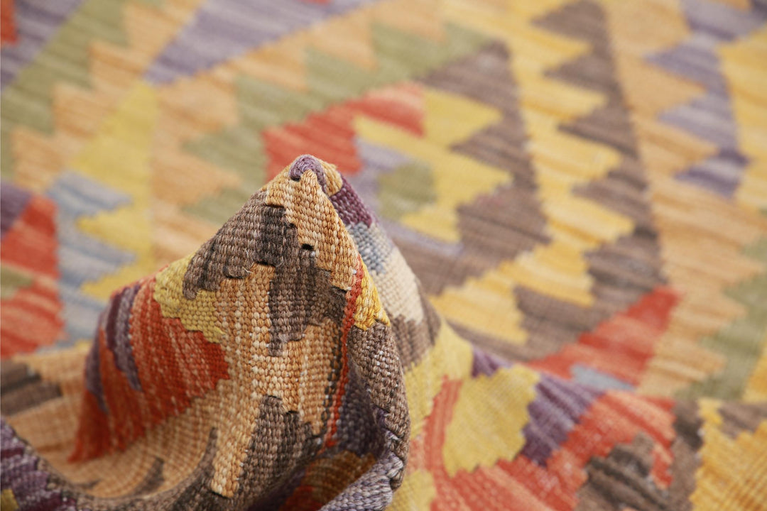 Kilim 2’ 9″ x 4’ 1″ - No. AV57624 - ALRUG Rug Store