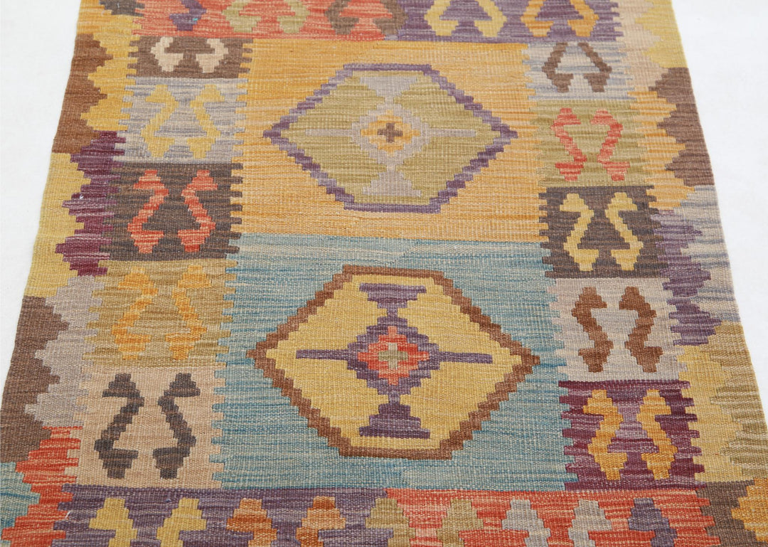 Kilim 2’ 9″ x 3’ 11” - No. AV10974 - ALRUG Rug Store