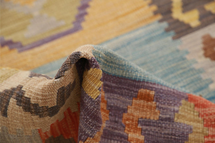 Kilim 2’ 9″ x 3’ 11” - No. AV10974 - ALRUG Rug Store