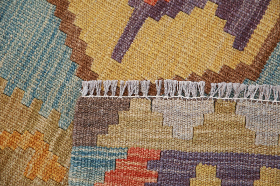 Kilim 2’ 9″ x 3’ 11” - No. AV10974 - ALRUG Rug Store