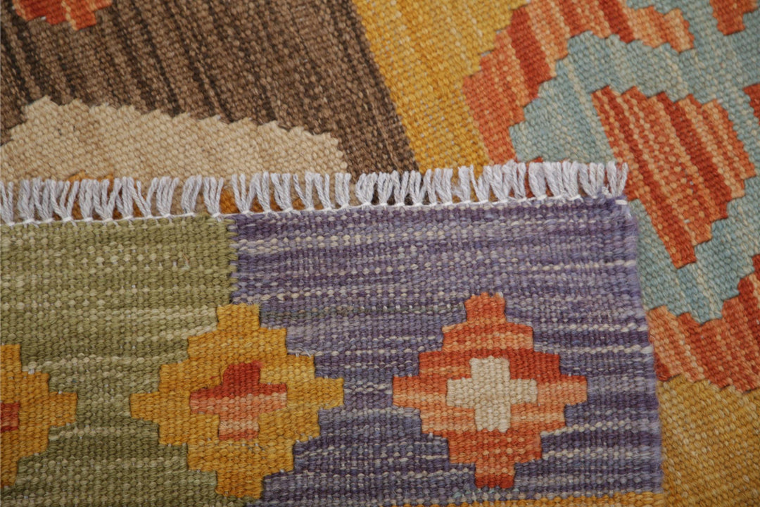 Kilim 2’ 8″ x 4’ 1″ - No. AV41723 - ALRUG Rug Store