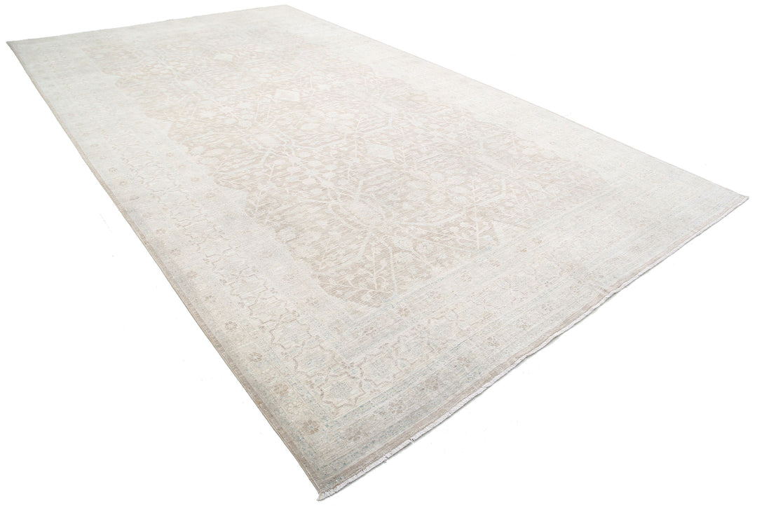 Serenity 8’ 9″ x 15’ 7″ - No. AV56704 - ALRUG Rug Store