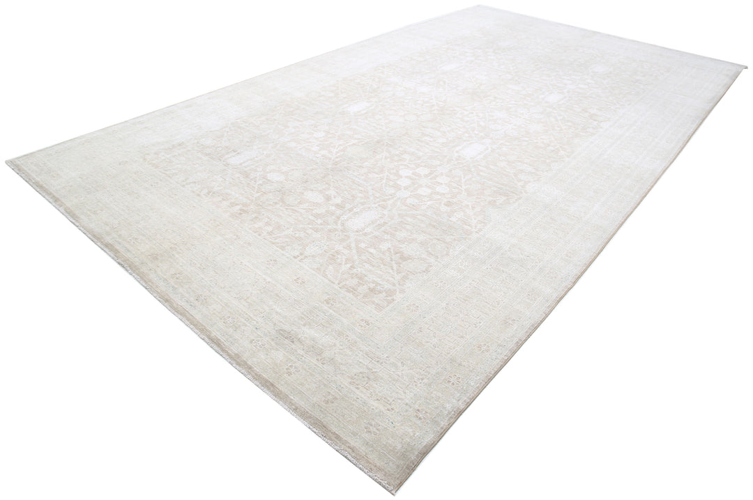 Serenity 8’ 9″ x 15’ 7″ - No. AV56704 - ALRUG Rug Store