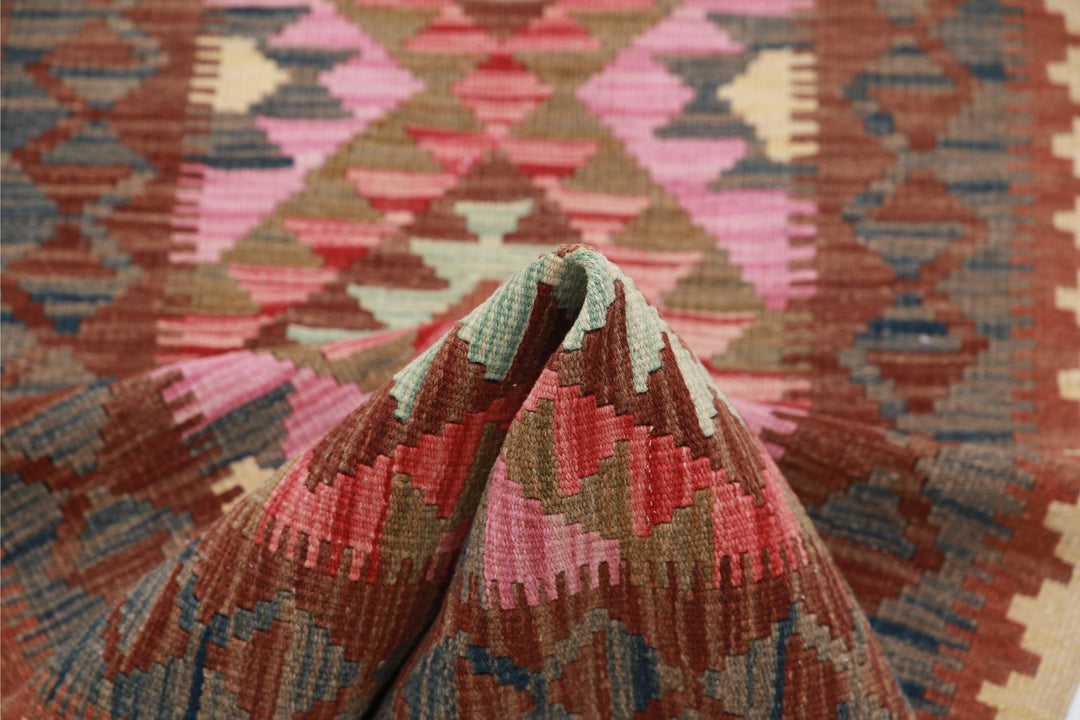 Kilim 2’ 0″ x 6’ 0″ - No. AV78127 - ALRUG Rug Store