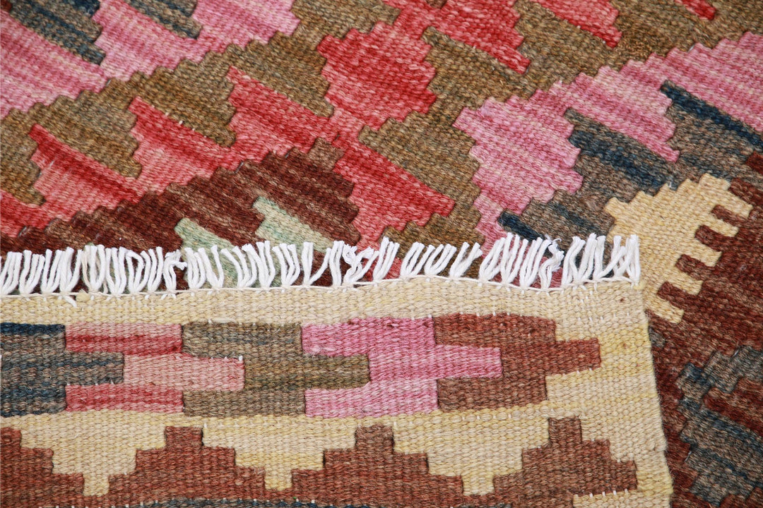 Kilim 2’ 0″ x 6’ 0″ - No. AV78127 - ALRUG Rug Store