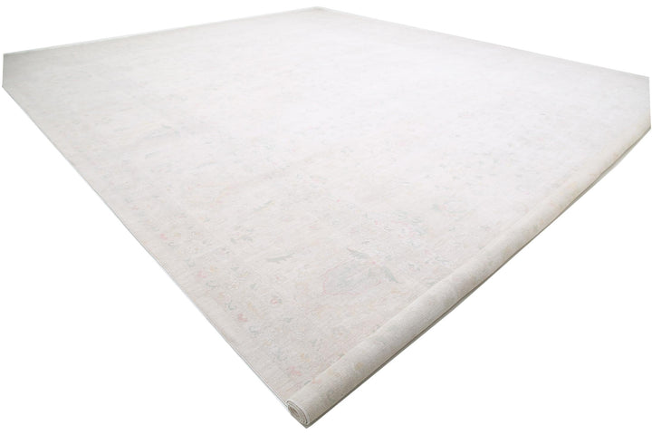 Ivory Pakistani Tabriz Rug 19'4" x 25'6" Hand-Knotted detail