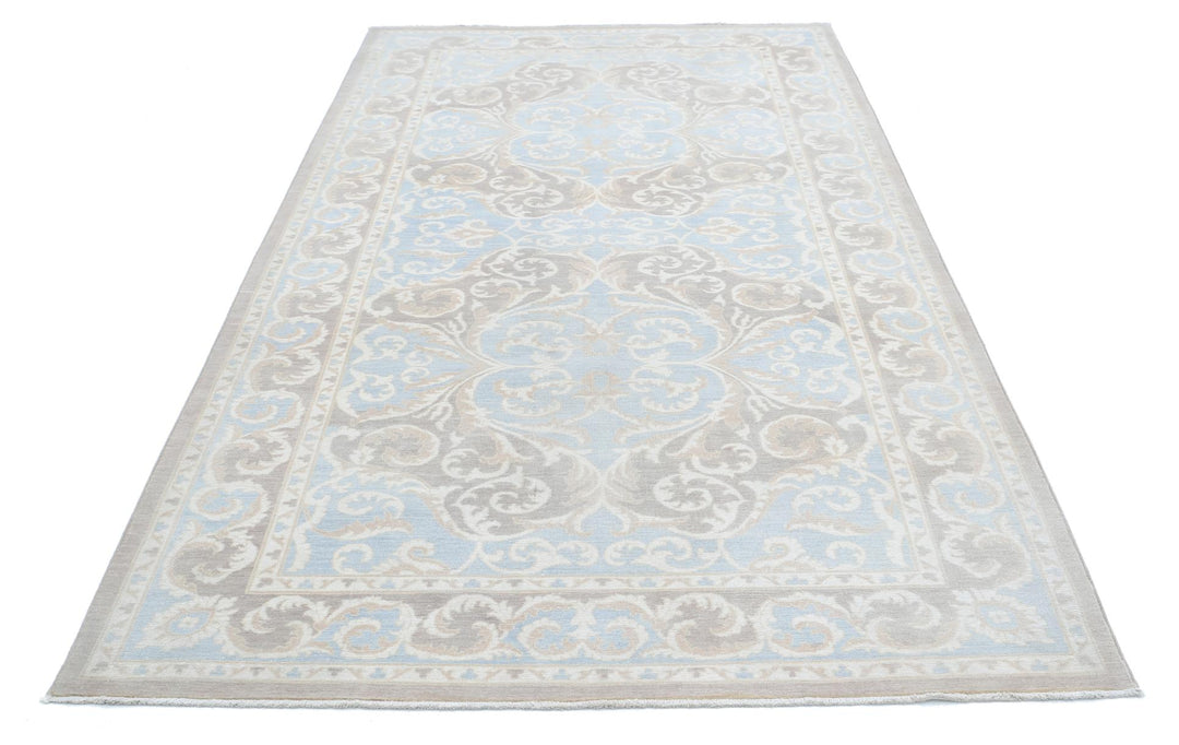 Serenity 5’ 1″ x 9’ 8″ - No. AV19972 - ALRUG Rug Store