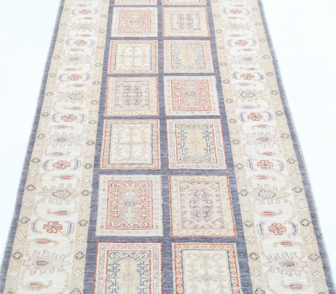 Ziegler 2’ 8″ x 8’ 3″ - No. AV46395 - ALRUG Rug Store