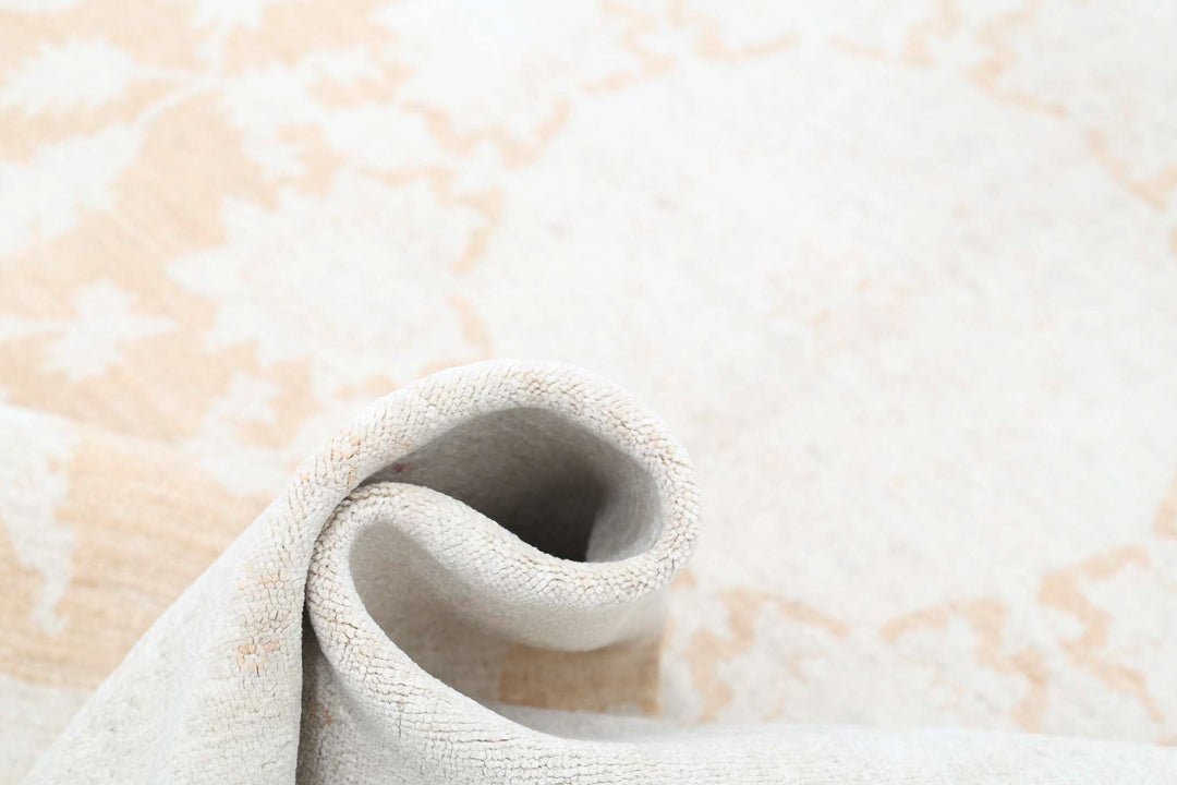 Hand Knotted Fine Ariana Ariana Wool Rug 4' 10" x 6' 9" - No. AT89185