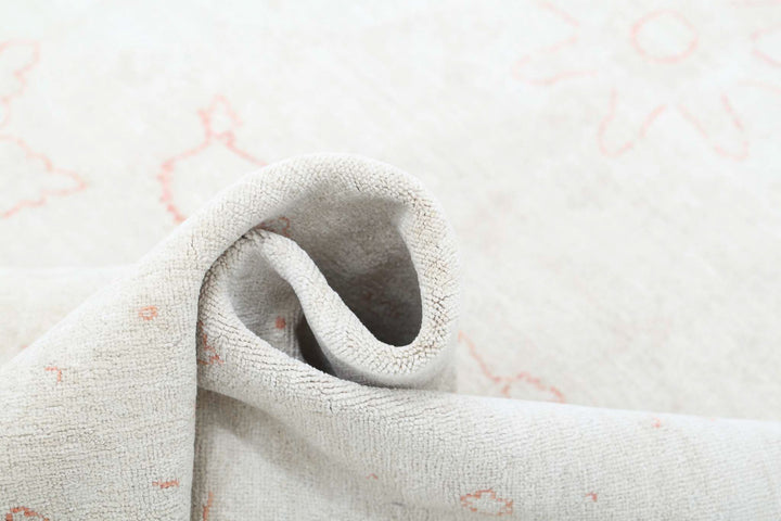 Hand Knotted Fine Ariana Ariana Wool Rug 6' 4" x 8' 8" - No. AT71309