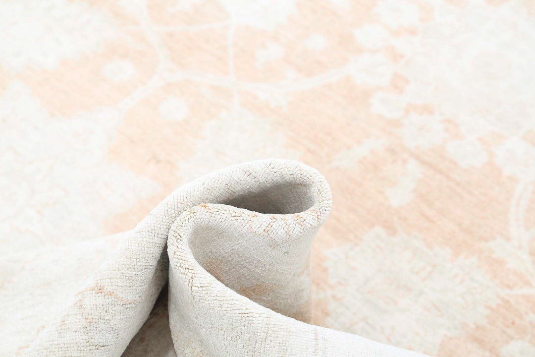 Hand Knotted Fine Ariana Ariana Wool Rug 6' 4" x 9' 4" - No. AT99616