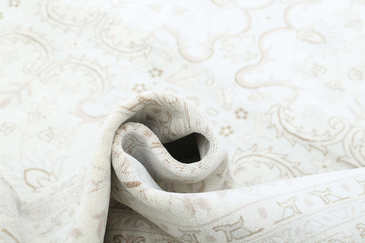 Hand Knotted Fine Ariana Ariana Wool Rug 9' 10" x 13' 5" - No. AT34876