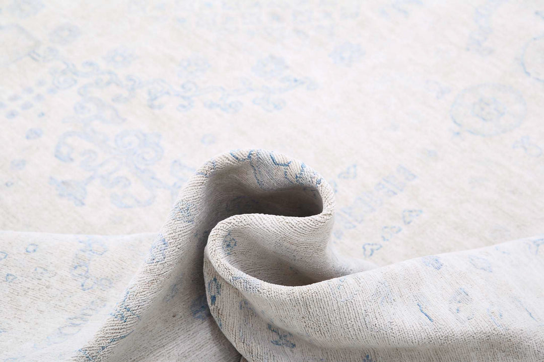 Hand Knotted Fine Artemix Wool Rug 9' 8" x 13' 2" - No. AT76375