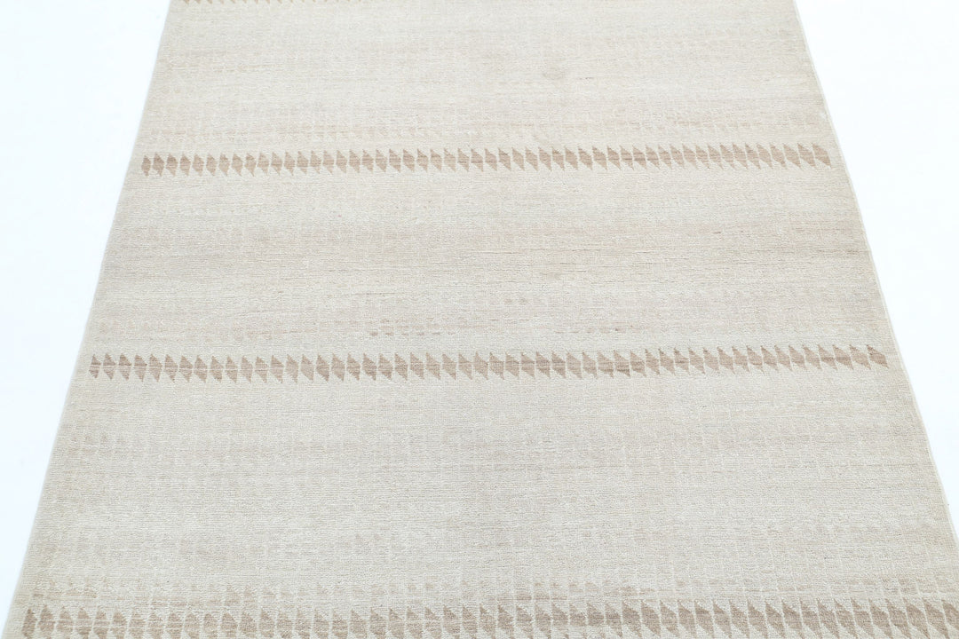 Hand Knotted Serenity Artemix Wool Rug 3' 11" x 5' 7" - No. AT84463