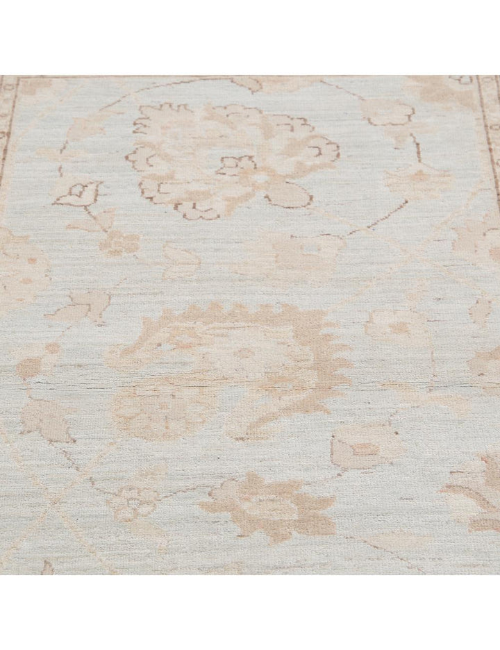 Hand Knotted Serenity Wool Rug 3' 2" x 4' 7" - No. AT56893