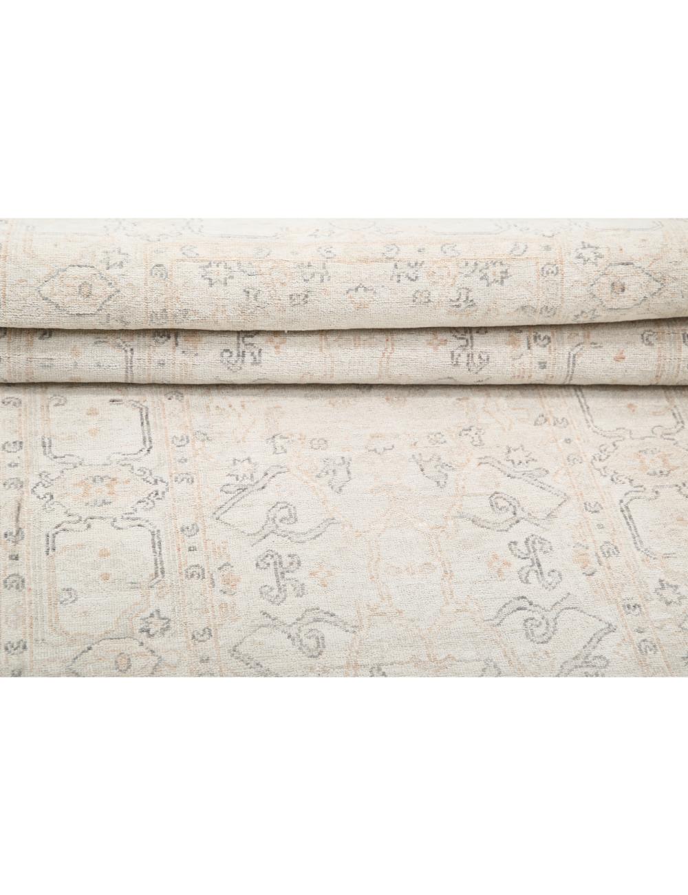 Hand Knotted Serenity Wool Rug 2' 11" x 7' 11" - No. AT23272