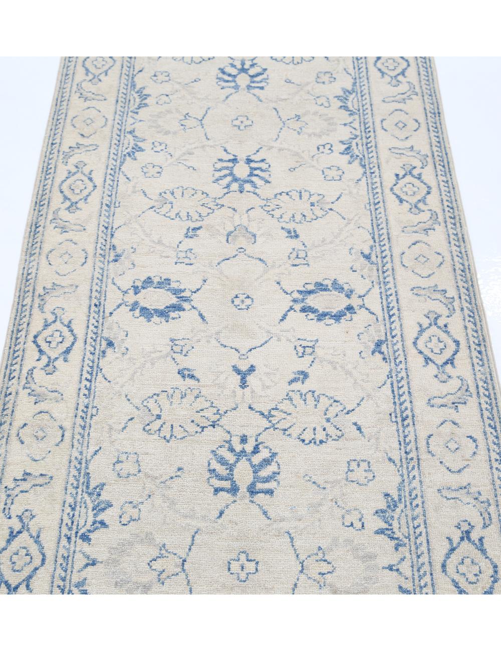 Hand Knotted Serenity Wool Rug 2' 7" x 8' 4" - No. AT48825