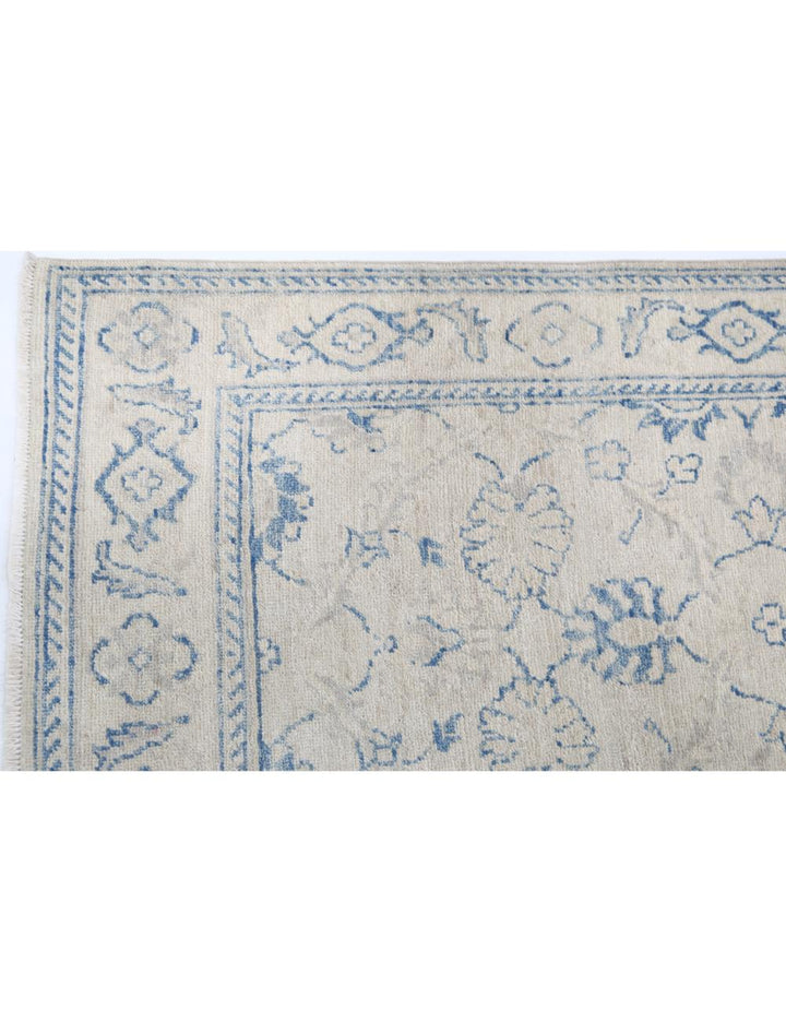 Hand Knotted Serenity Wool Rug 2' 7" x 8' 4" - No. AT48825